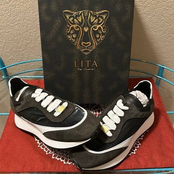 Lita by Ciara Shoes - NWT Luxury Lita by Ciara Multicolor Trainer.